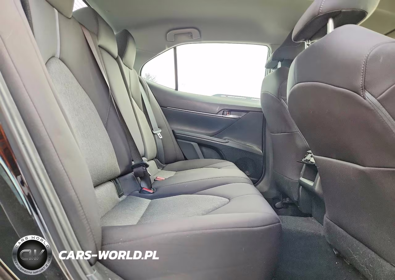 2021 Toyota Camry Le VIN:4T1C11BK1MU020721 - 10