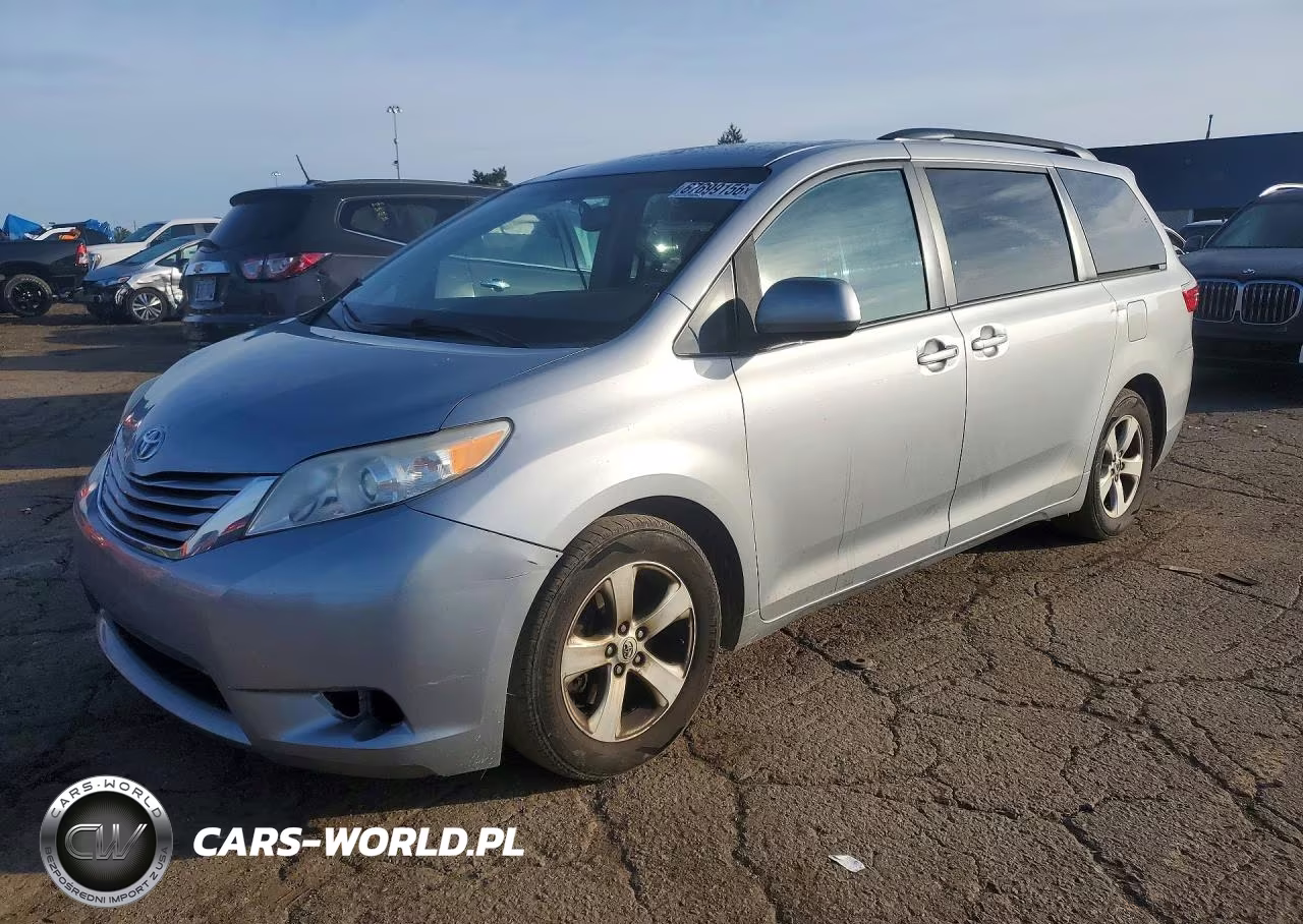 2015 Toyota Sienna Le VIN:5TDKK3DC8FS565997 - 1