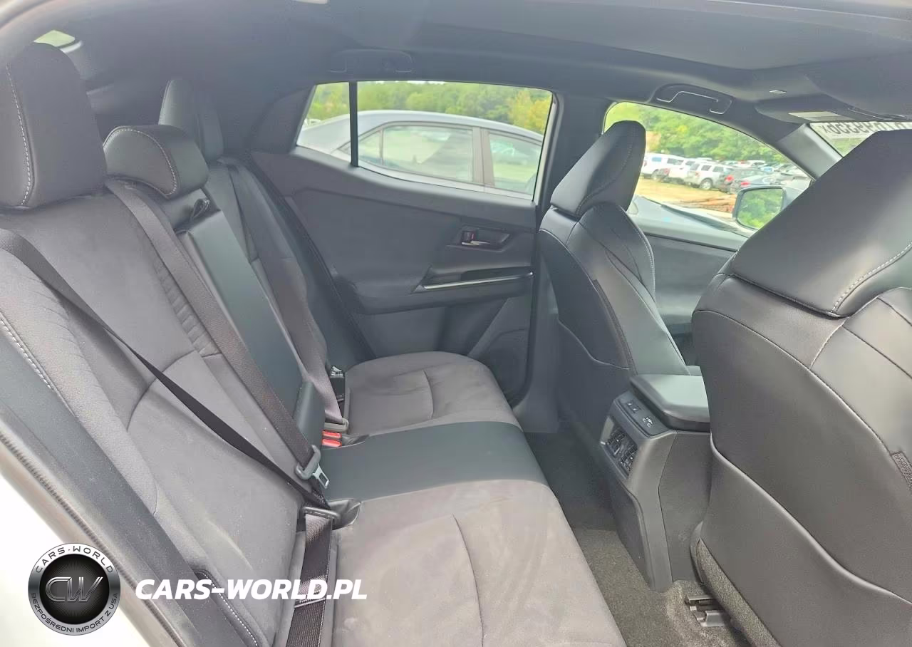 2026 Toyota C-Hr Xse VIN:JTMAAAAD2TJ015591 - 10