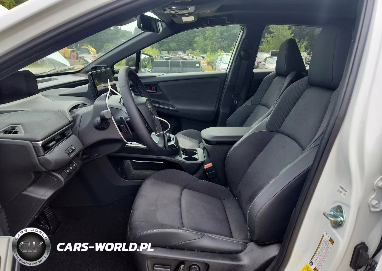 2026 Toyota C-Hr Xse VIN:JTMAAAAD2TJ015591 - 7