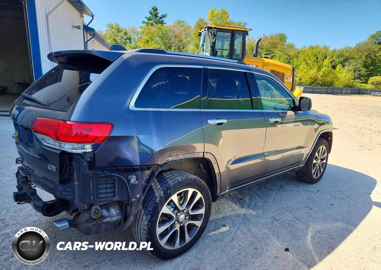 2017 Jeep Grand Cherokee Overland VIN:1C4RJFCG2HC755323 - 3