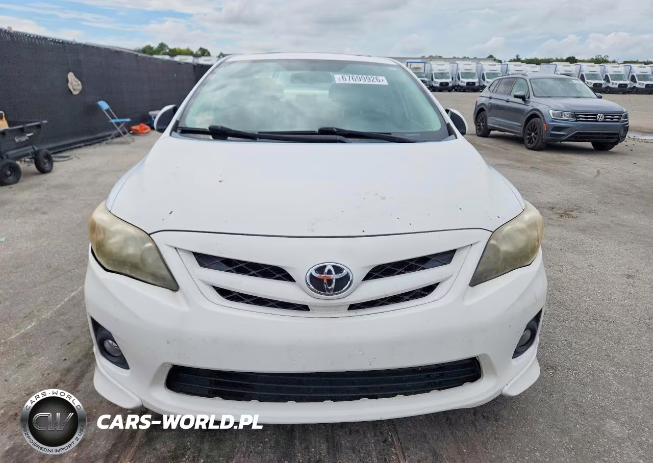 2011 Toyota Corolla S VIN:2T1BU4EEXBC688588 - 5