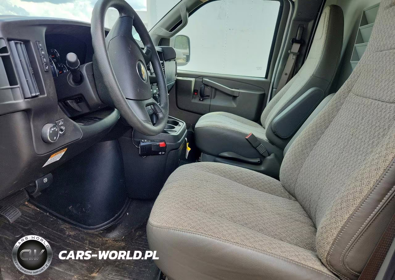 2025 Chevrolet Express G3500 VIN:1HA0GRF75SN010402 - 7