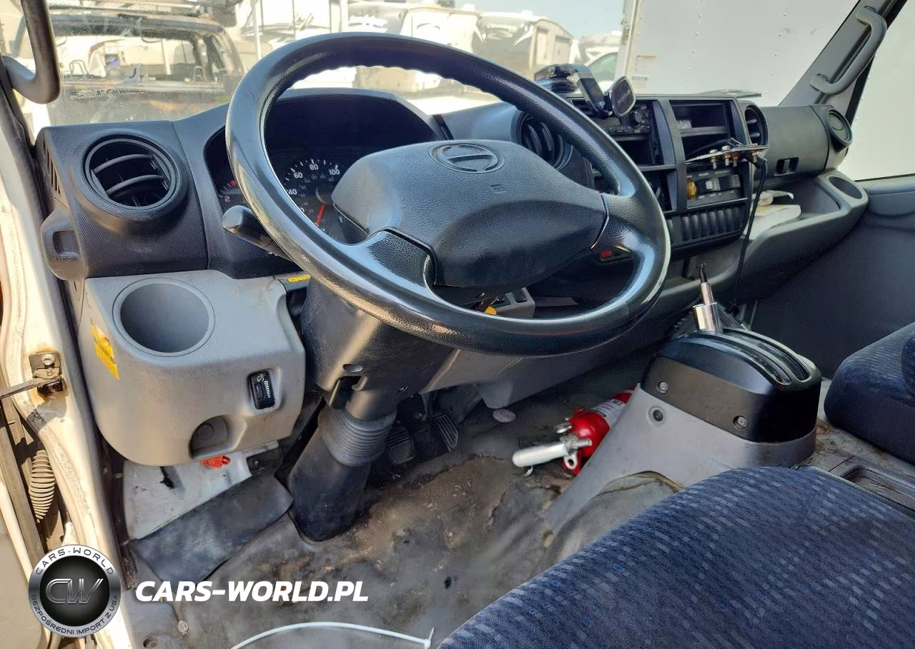 2018 Hino 195 VIN:JHHSDM2H7JK006372 - 8
