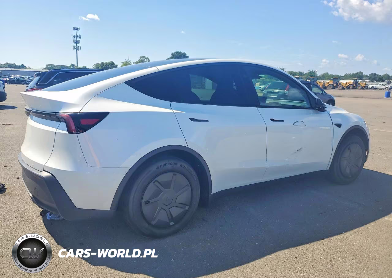 2026 Tesla Model Y VIN:7SAYGDED8TA735431 - 3