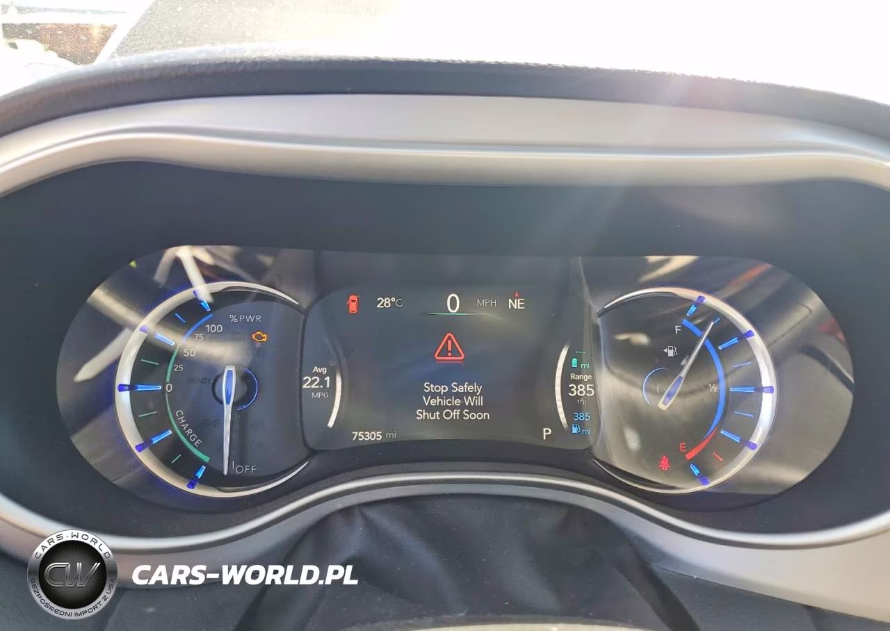2018 Chrysler Pacifica Hybrid Touring L VIN:2C4RC1L77JR124853 - 9