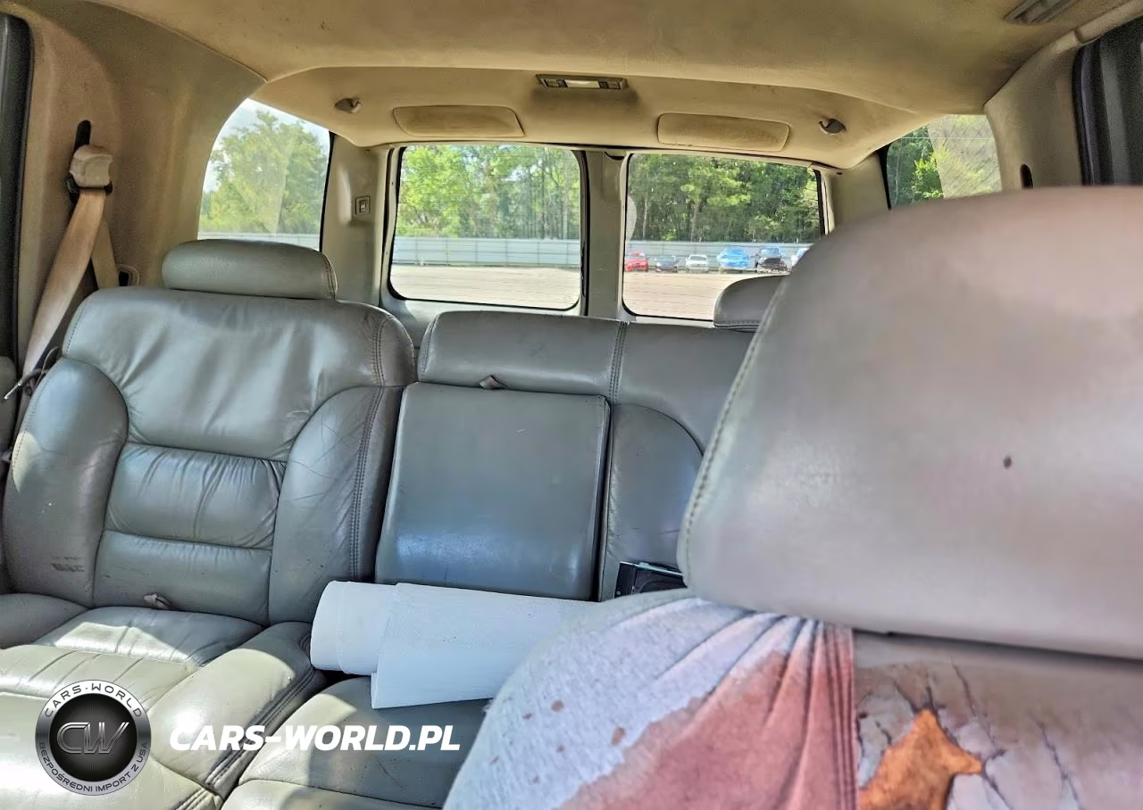 1999 GMC Yukon VIN:1GKEC13R8XJ788323 - 10