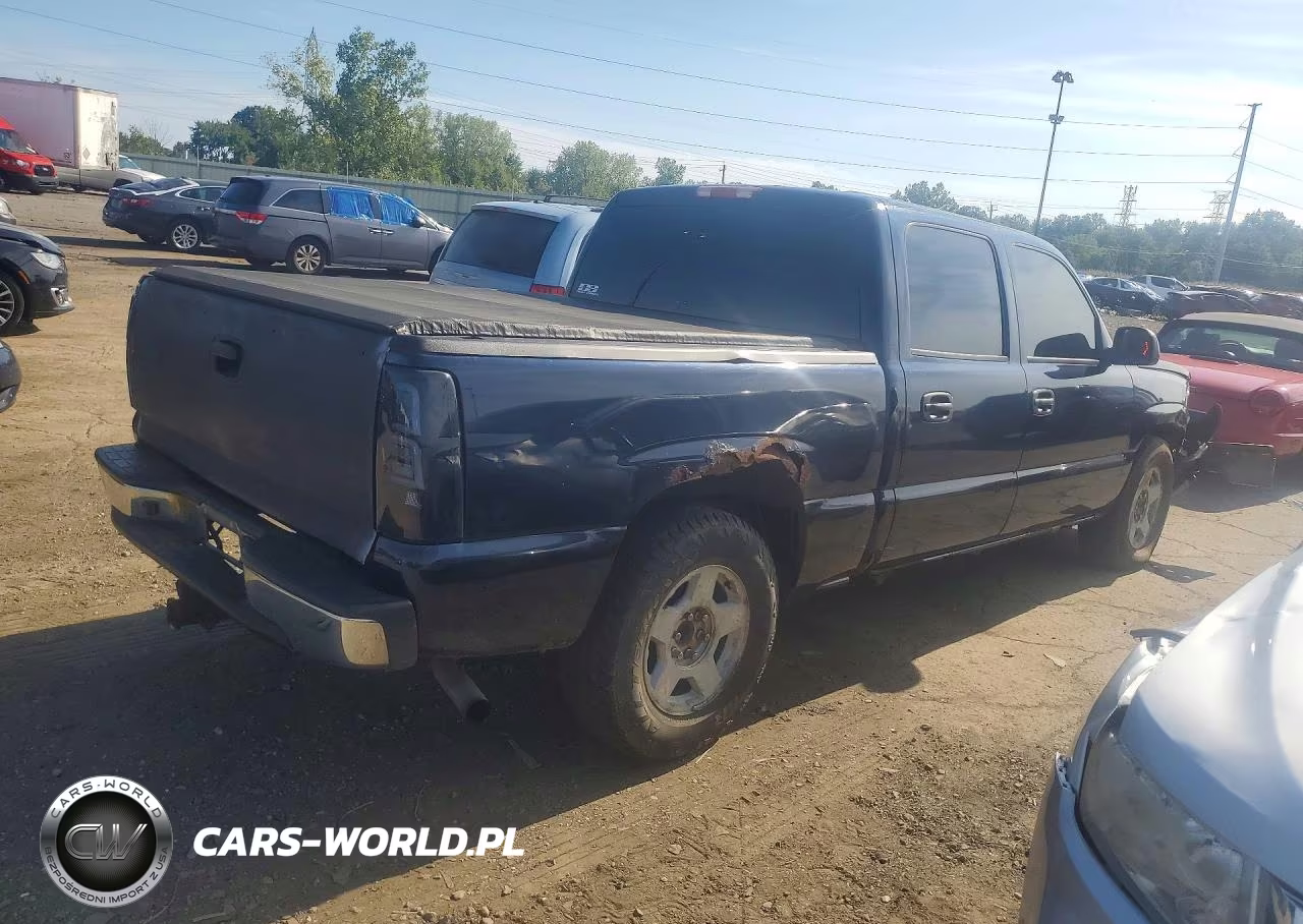 2005 Chevrolet Silverado C1500 VIN:2GCEC13T551134152 - 3