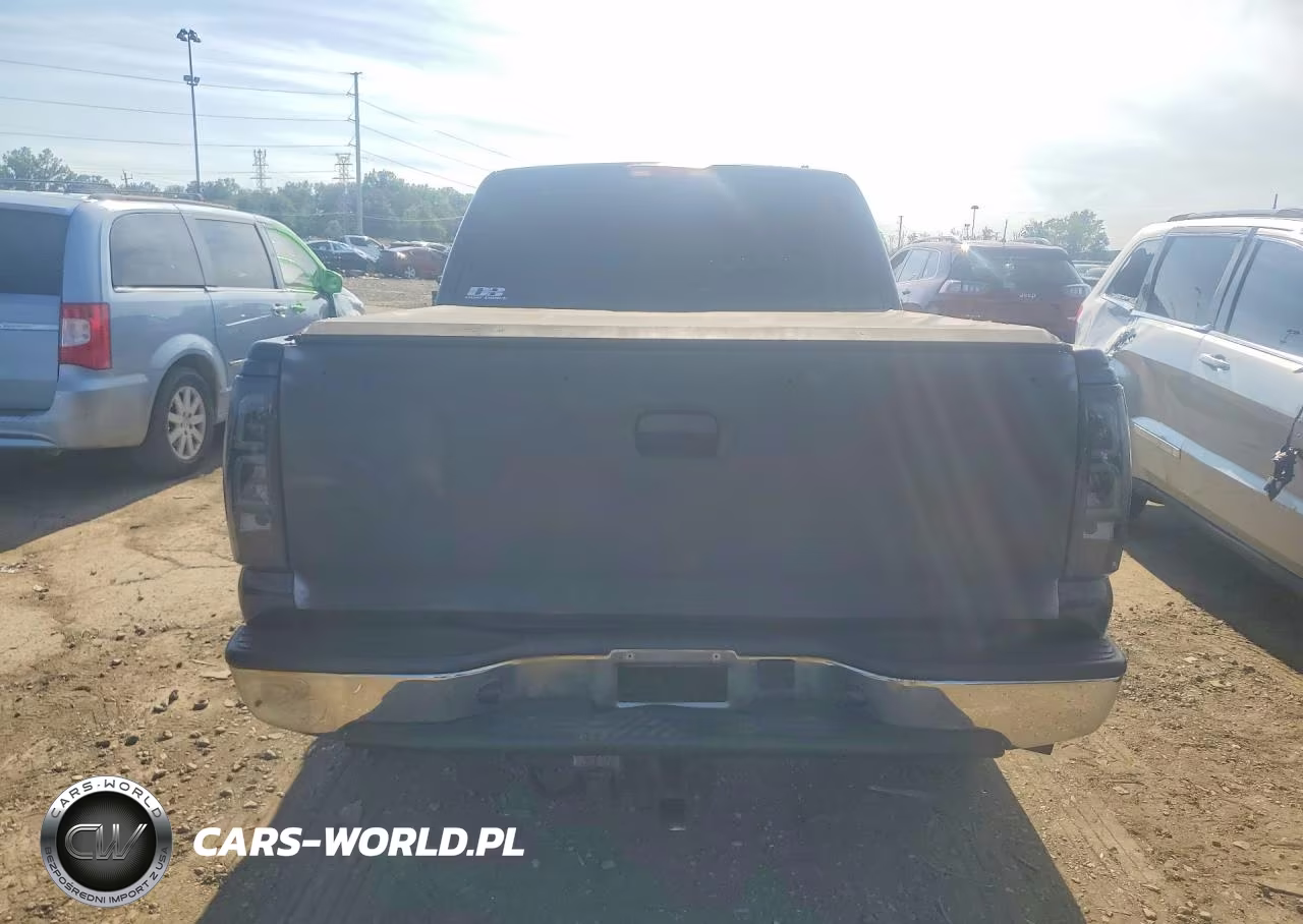 2005 Chevrolet Silverado C1500 VIN:2GCEC13T551134152 - 6