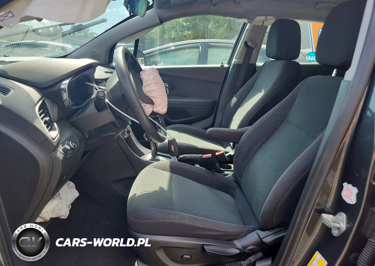 2019 Chevrolet Trax Ls VIN:3GNCJNSB9KL259699 - 7