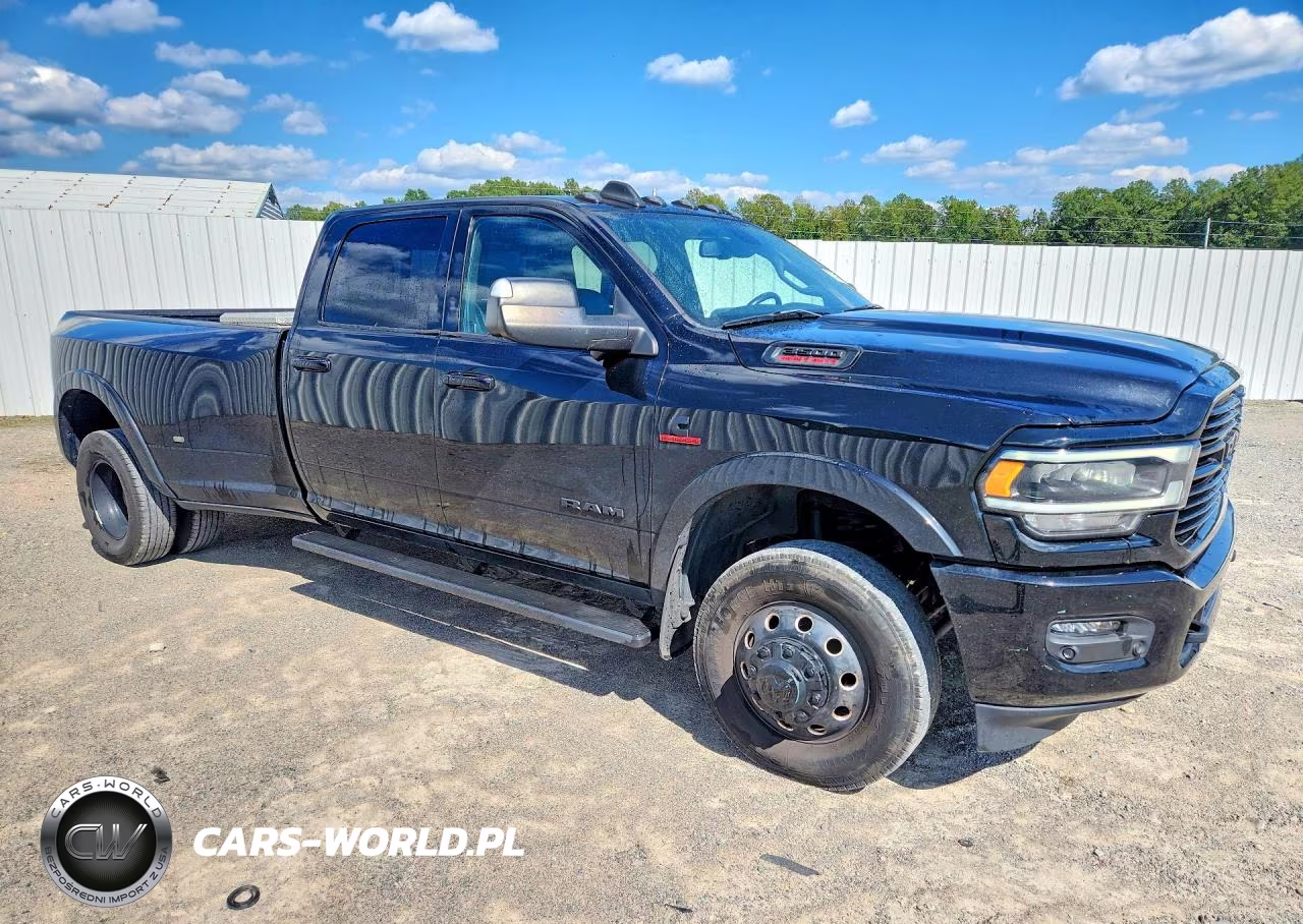 2020 Ram 3500 Laramie VIN:3C63RRJL0LG233626 - 4