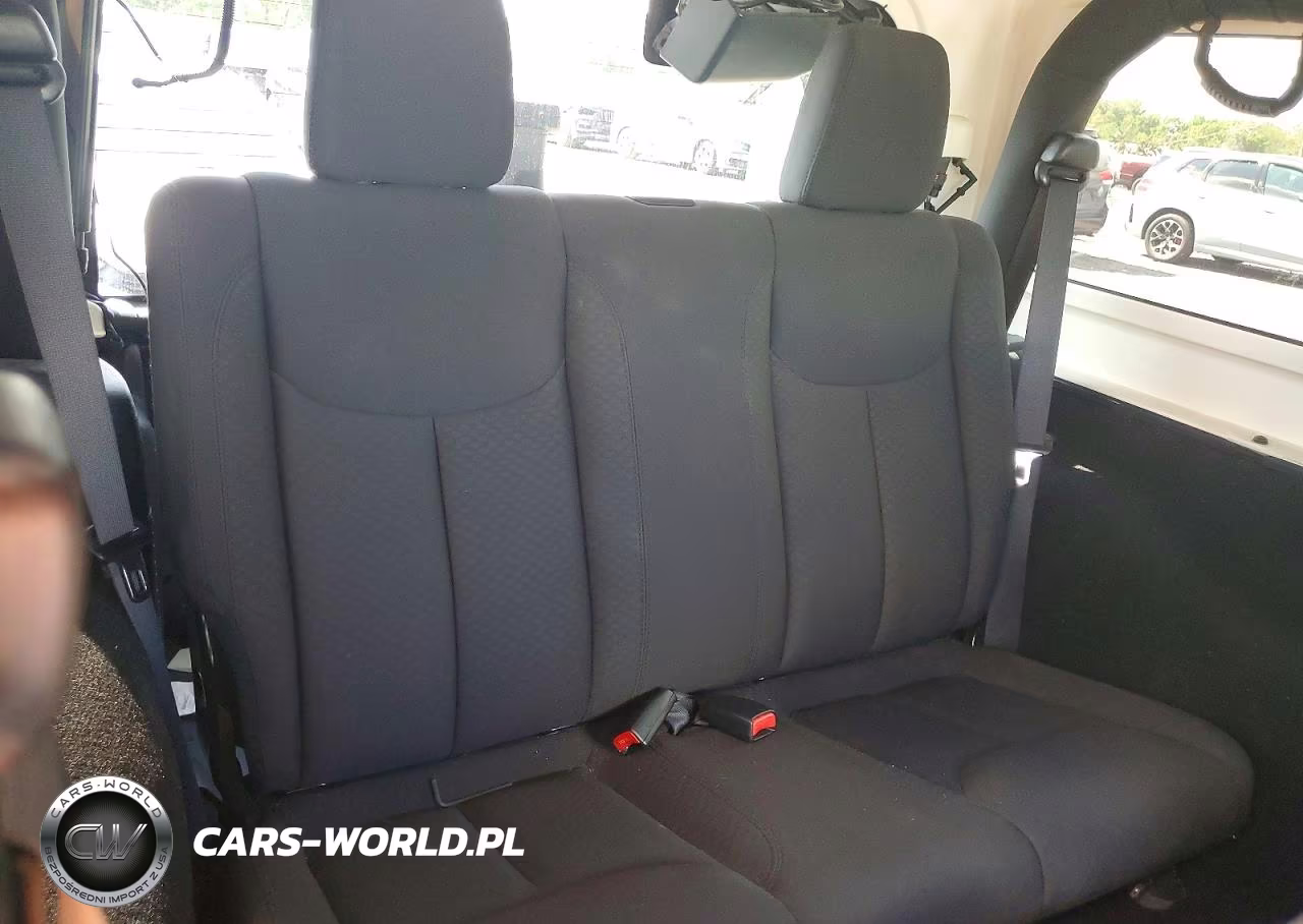 2016 Jeep Wrangler Sport VIN:1C4AJWAG4GL294754 - 10