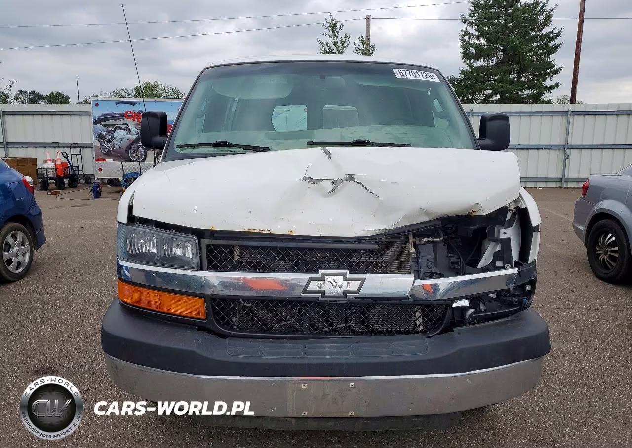 2016 Chevrolet Express 3500 Delivery Van VIN:1GCZGGFGXG1183668 - 5