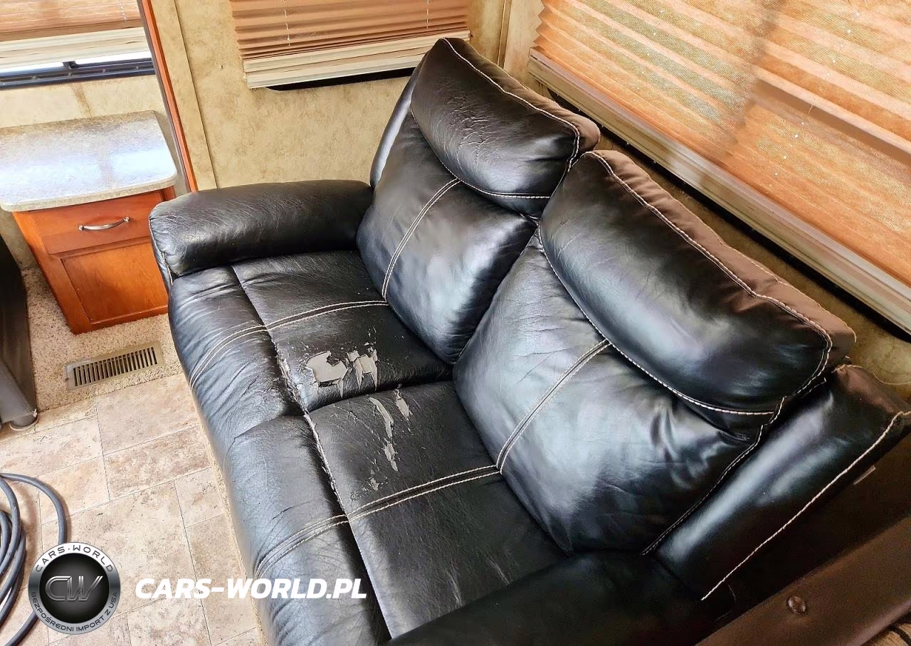 2013 Keystone Cougar Camper VIN:4YDT25R28DC502720 - 6
