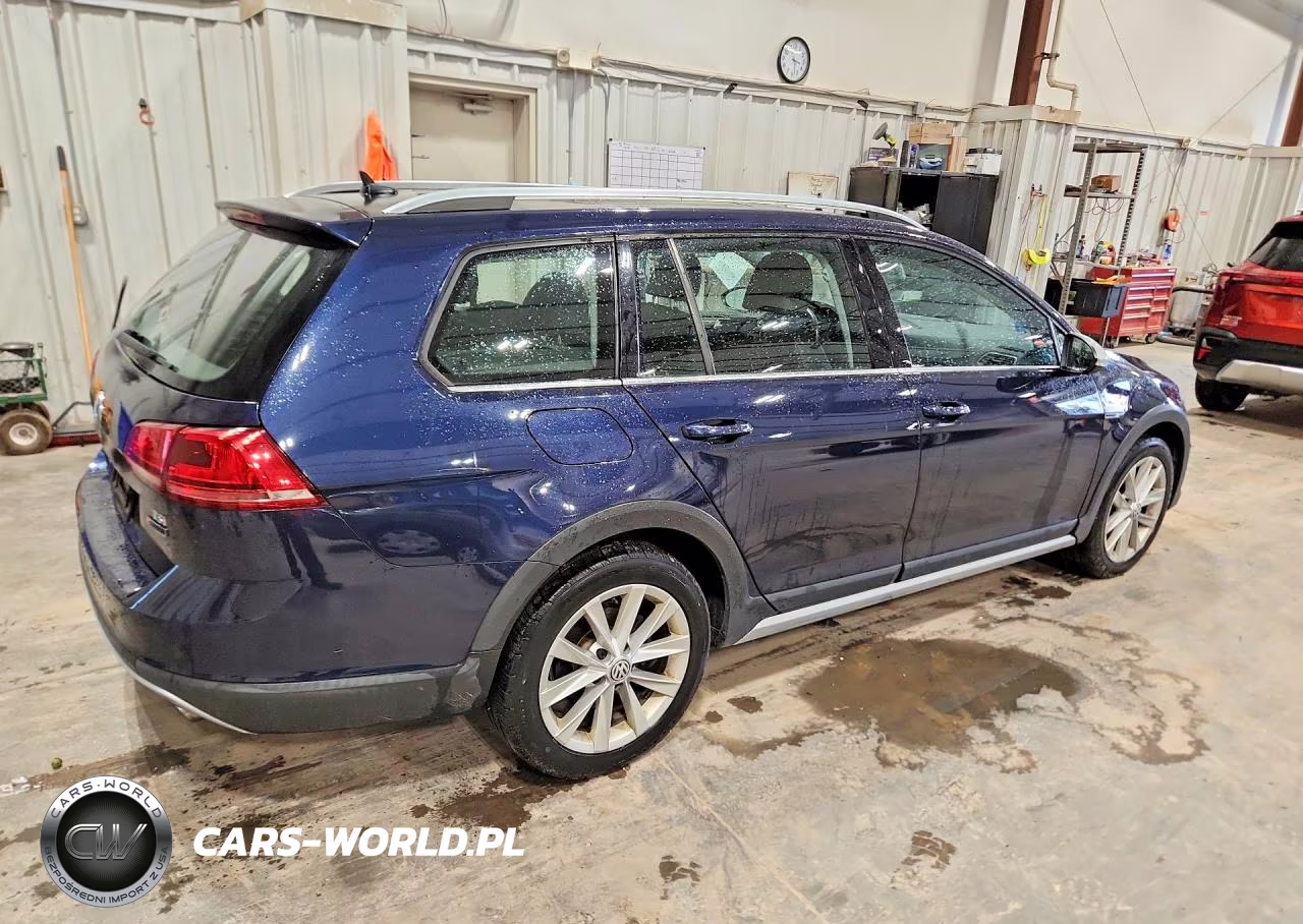 2017 Volkswagen Golf Alltrack S VIN:3VWH17AU3HM539891 - 3