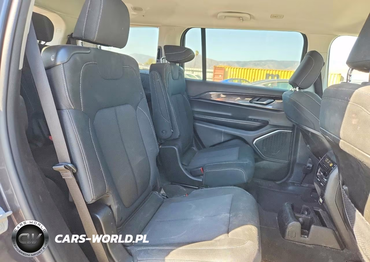 2022 Jeep Grand Cherokee L Laredo VIN:1C4RJKAG2N8545699 - 11