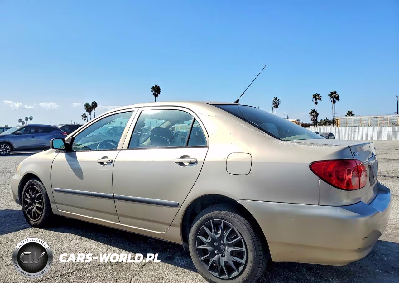 2007 Toyota Corolla Ce 4D Sedan VIN:1NXBR32E87Z774584 - 2