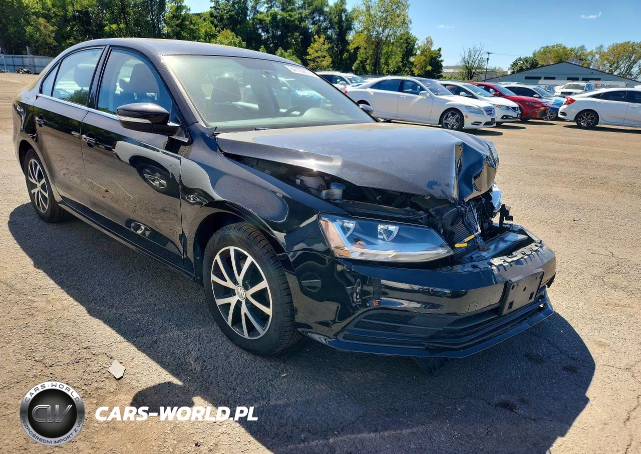 2018 Volkswagen Jetta Se VIN:3VWDB7AJ1JM261905 - 4