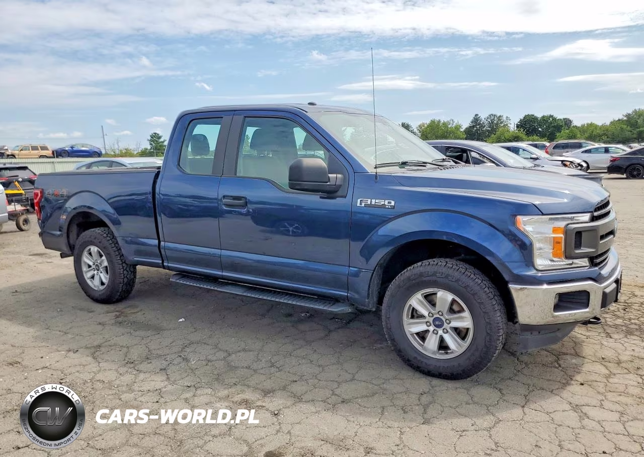 2018 Ford F150 Super Cab VIN:1FTEX1EB7JFC68592 - 4