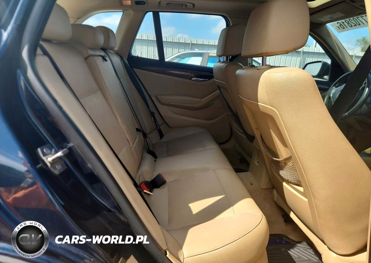 2015 BMW X1 xDrive28I VIN:WBAVL1C57FVY30123 - 10