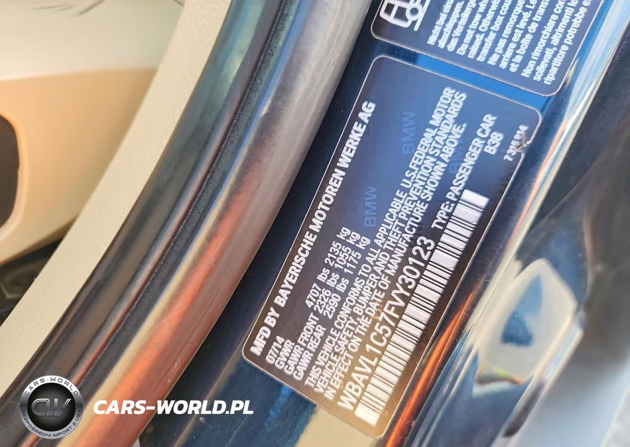 2015 BMW X1 xDrive28I VIN:WBAVL1C57FVY30123 - 12