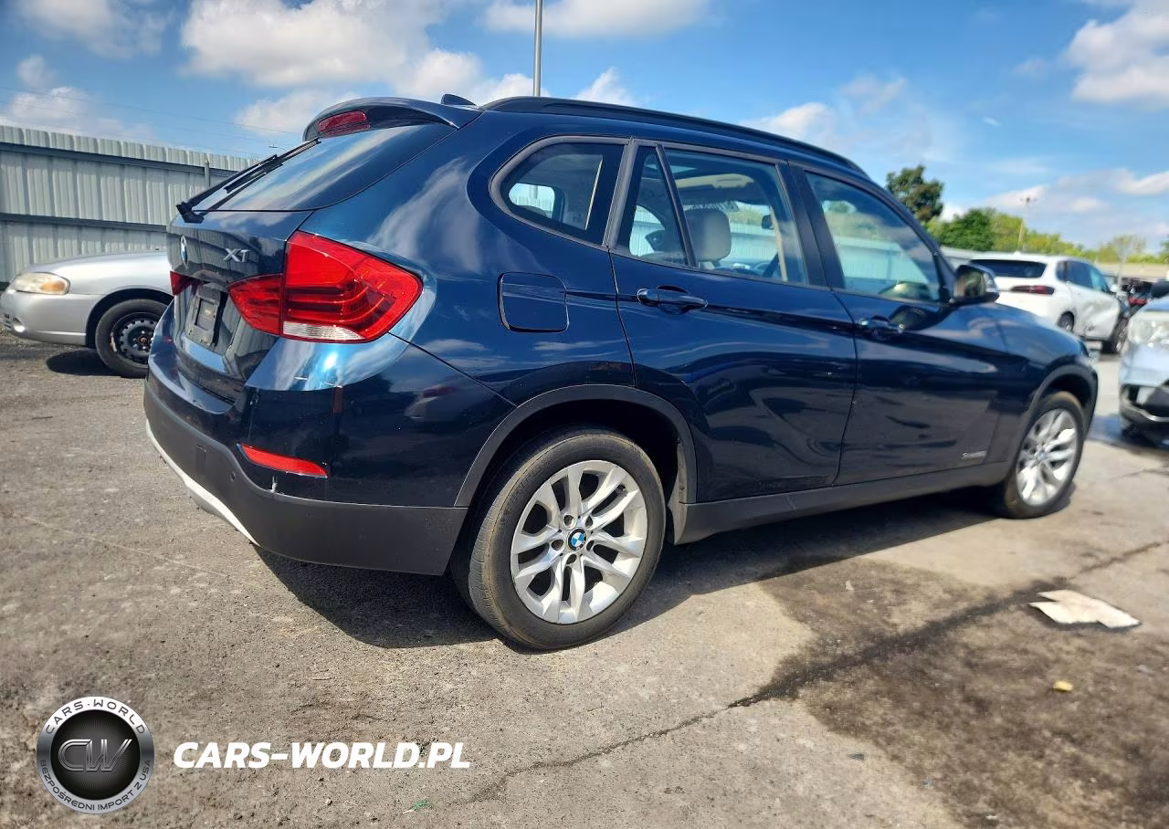 2015 BMW X1 xDrive28I VIN:WBAVL1C57FVY30123 - 3