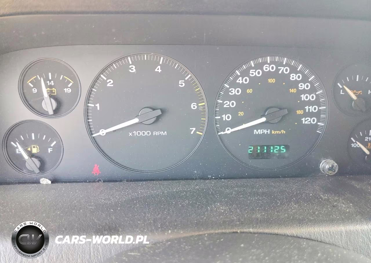 2002 Jeep Grand Cherokee Laredo VIN:1J4GW48S12C314844 - 9
