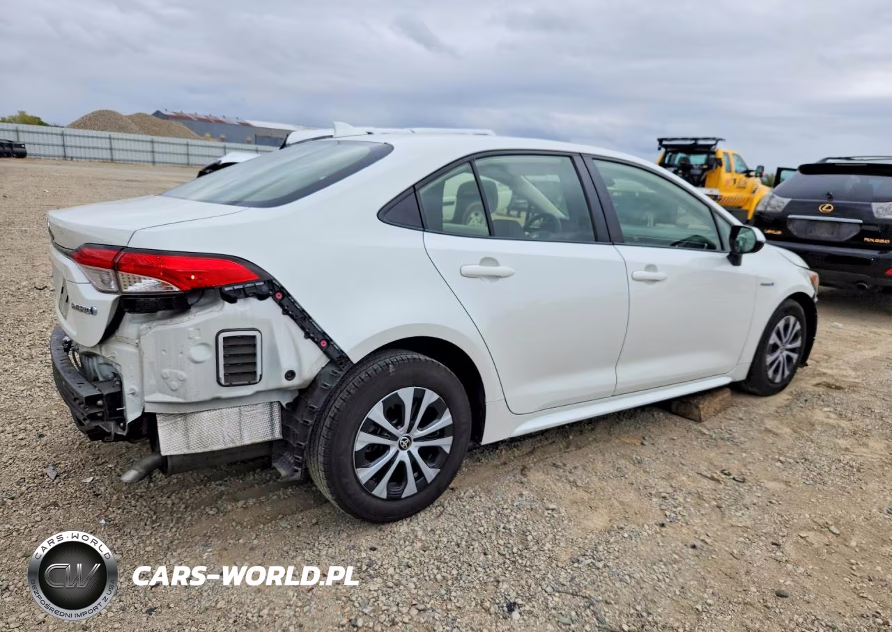 2020 Toyota Corolla Le VIN:JTDEBRBE7LJ012254 - 3