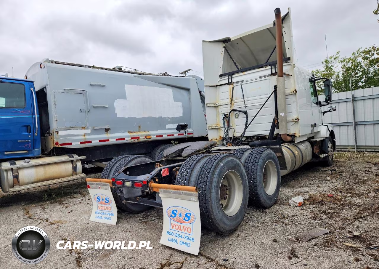 2015 Volvo Vnl Semi Truck VIN:4V4NC9EGXFN921648 - 3