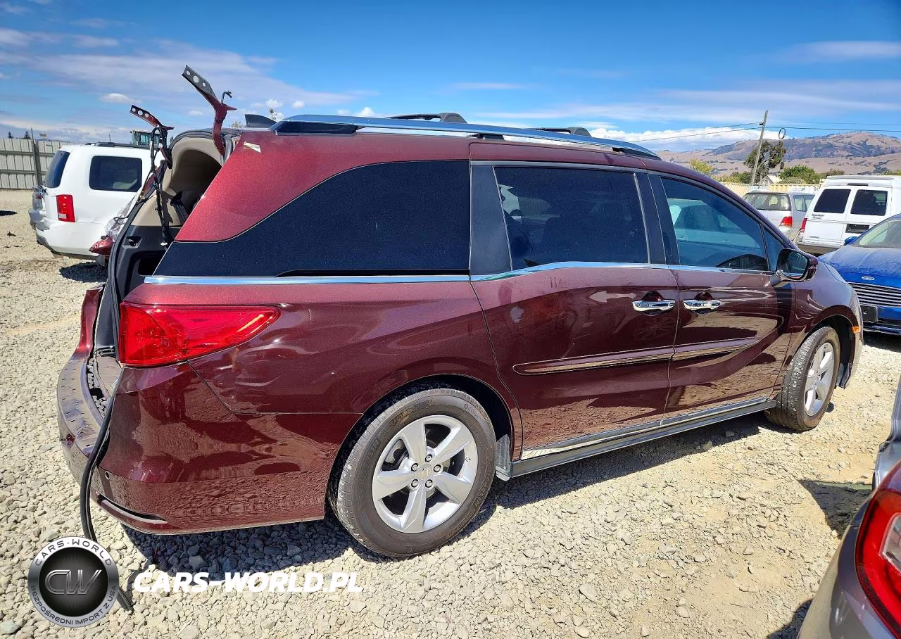 2018 Honda Odyssey Exl VIN:5FNRL6H75JB074973 - 3
