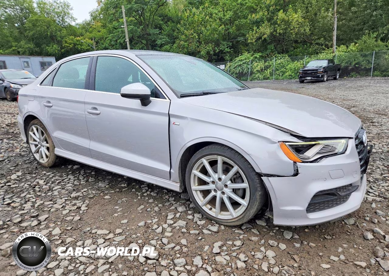 2015 Audi A3 Prestige S-Line VIN:WAUKFGFF5F1011605 - 4