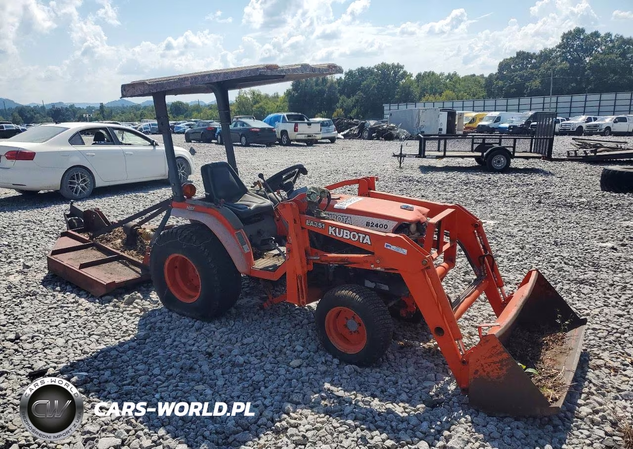 2001 Kubota B2400 Tractor