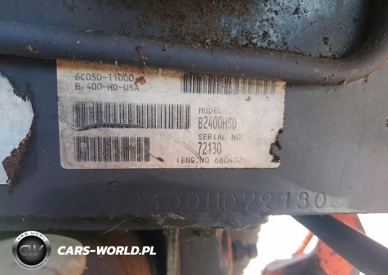2001 Kubota B2400 Tractor VIN:32400HD72130 - 10