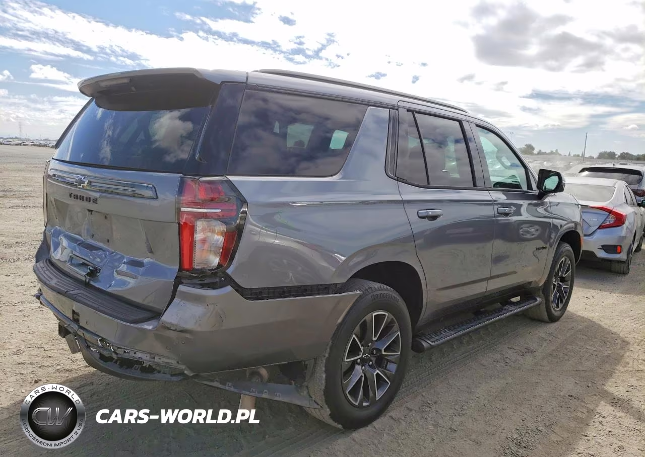2021 Chevrolet Tahoe K1500 Z71 VIN:1GNSKPKDXMR329390 - 3