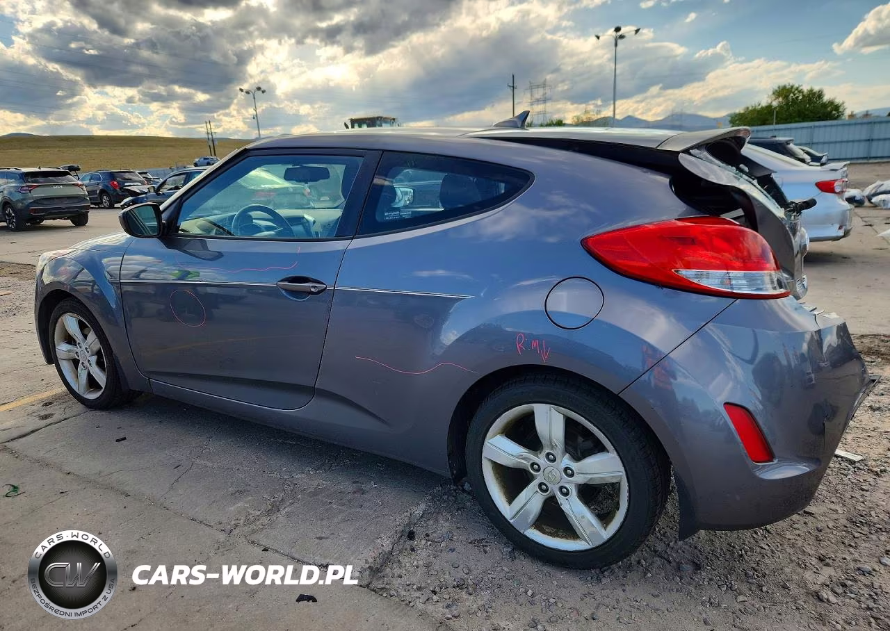 2013 Hyundai Veloster Base VIN:KMHTC6AD6DU179728 - 2