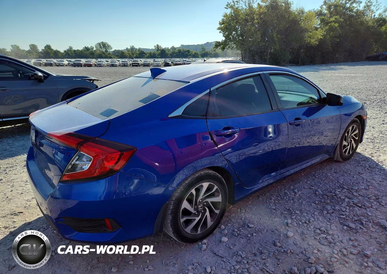 2018 Honda Civic Ex VIN:19XFC2F79JE043990 - 3