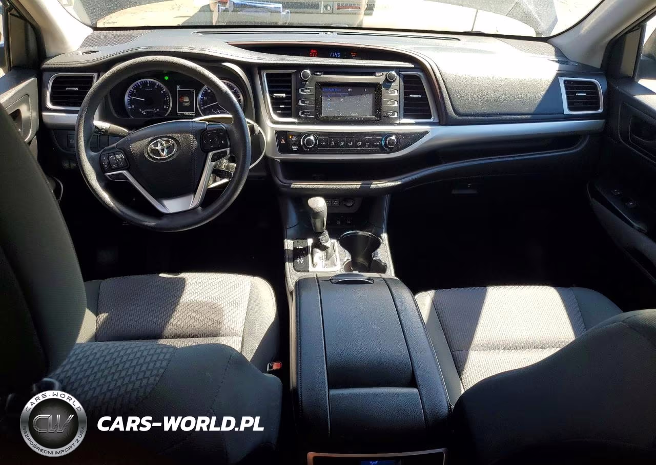 2019 Toyota Highlander Le VIN:5TDBZRFH1KS967488 - 8