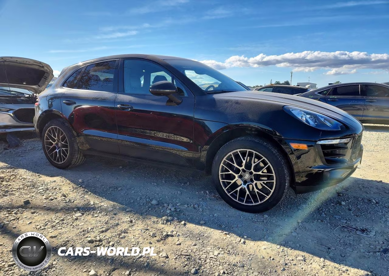 2018 Porsche Macan VIN:WP1AA2A57JLB00747 - 4