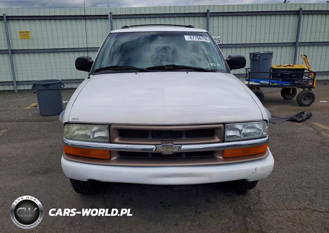 2003 Chevrolet Blazer VIN:1GNDT13X03K174688 - 5