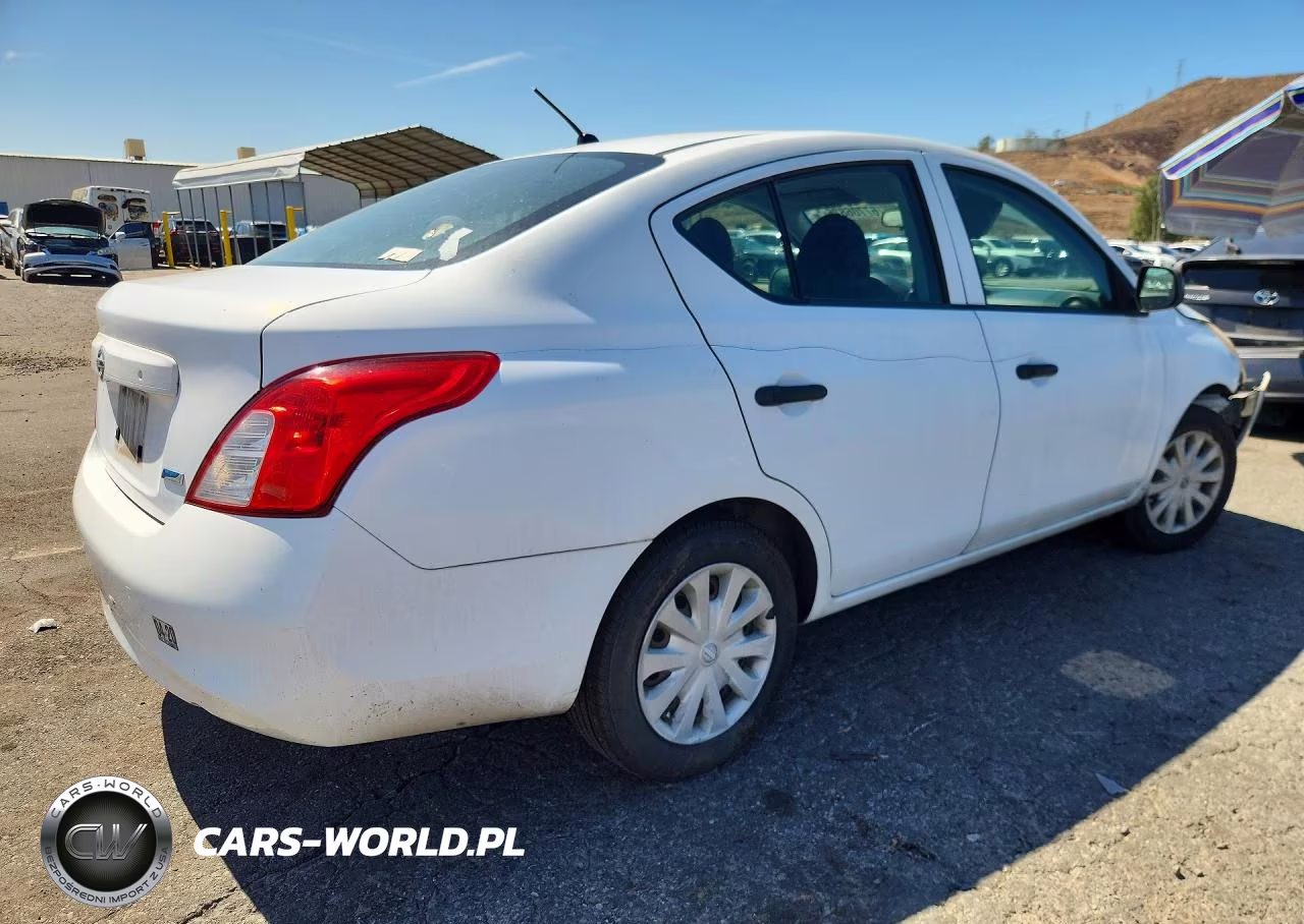 2014 Nissan Versa 1.6 S VIN:3N1CN7APXEL831893 - 3