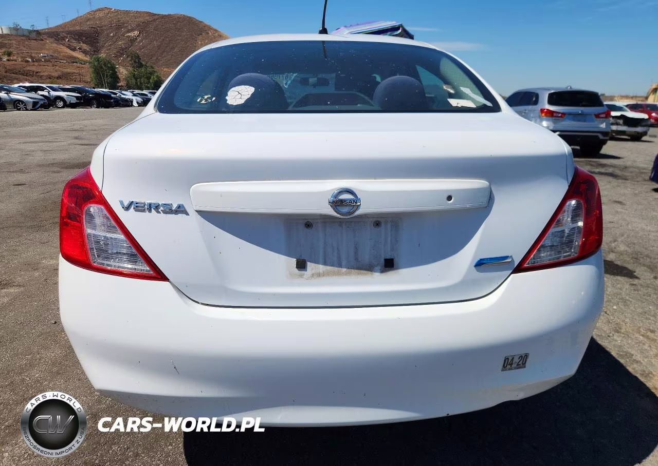 2014 Nissan Versa 1.6 S VIN:3N1CN7APXEL831893 - 6