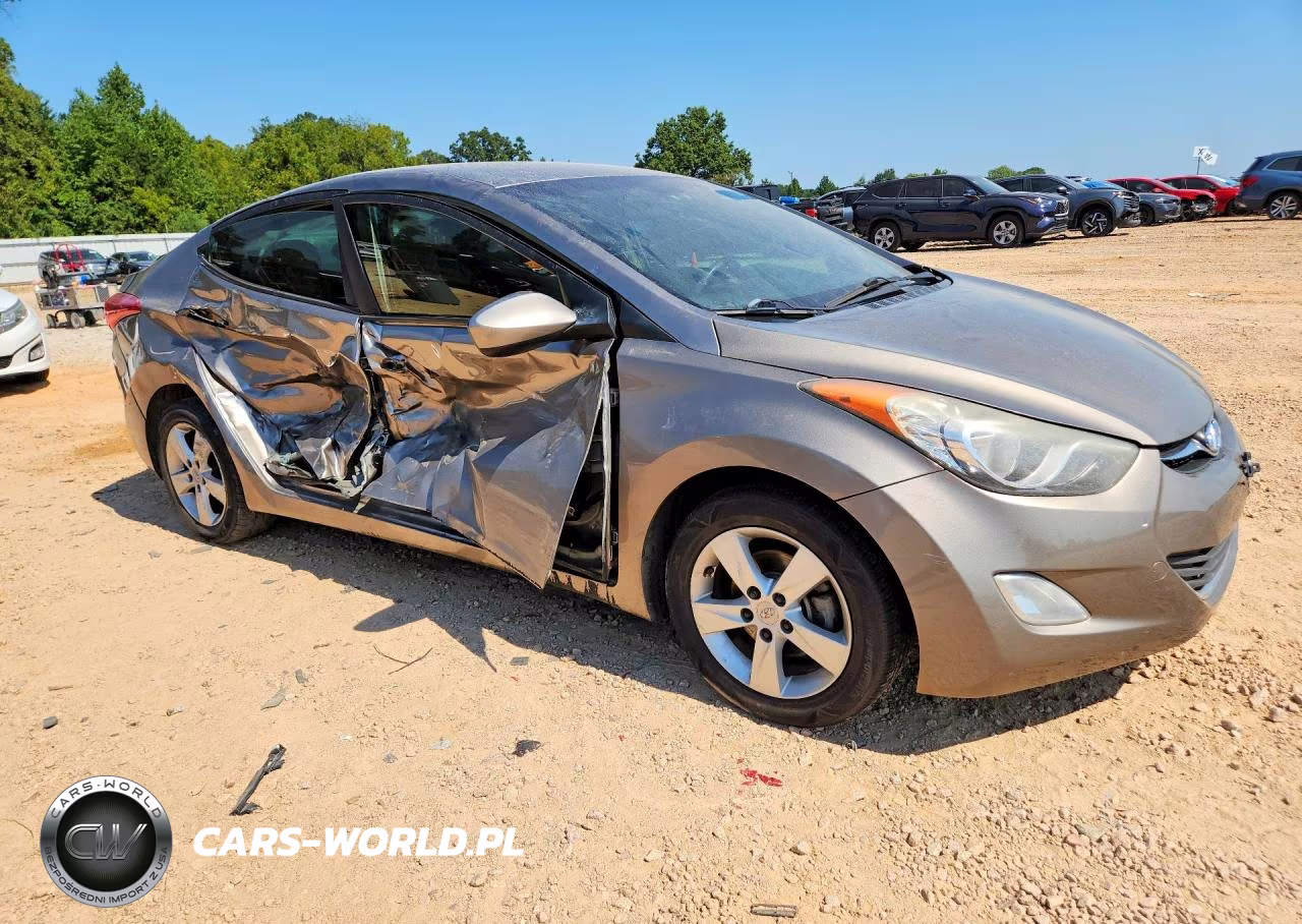 2013 Hyundai Elantra Gls VIN:5NPDH4AE8DH163788 - 4