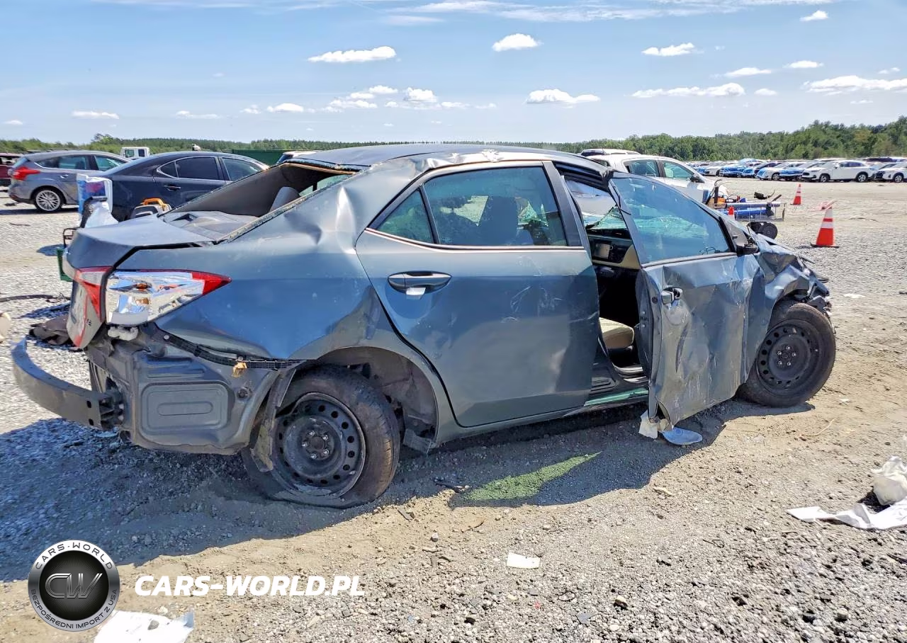 2016 Toyota Corolla Le VIN:2T1BURHE0GC650786 - 3