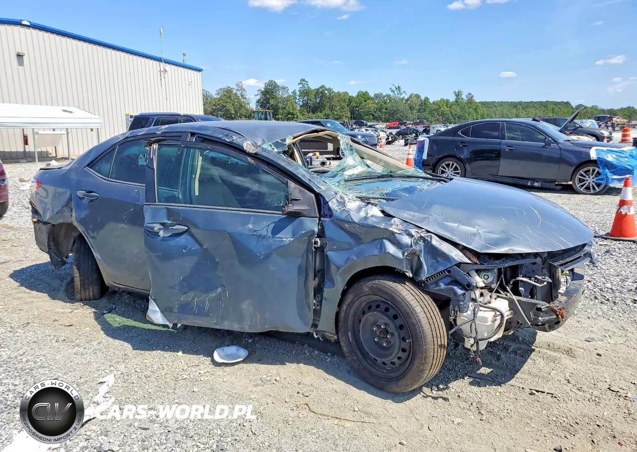 2016 Toyota Corolla Le VIN:2T1BURHE0GC650786 - 4