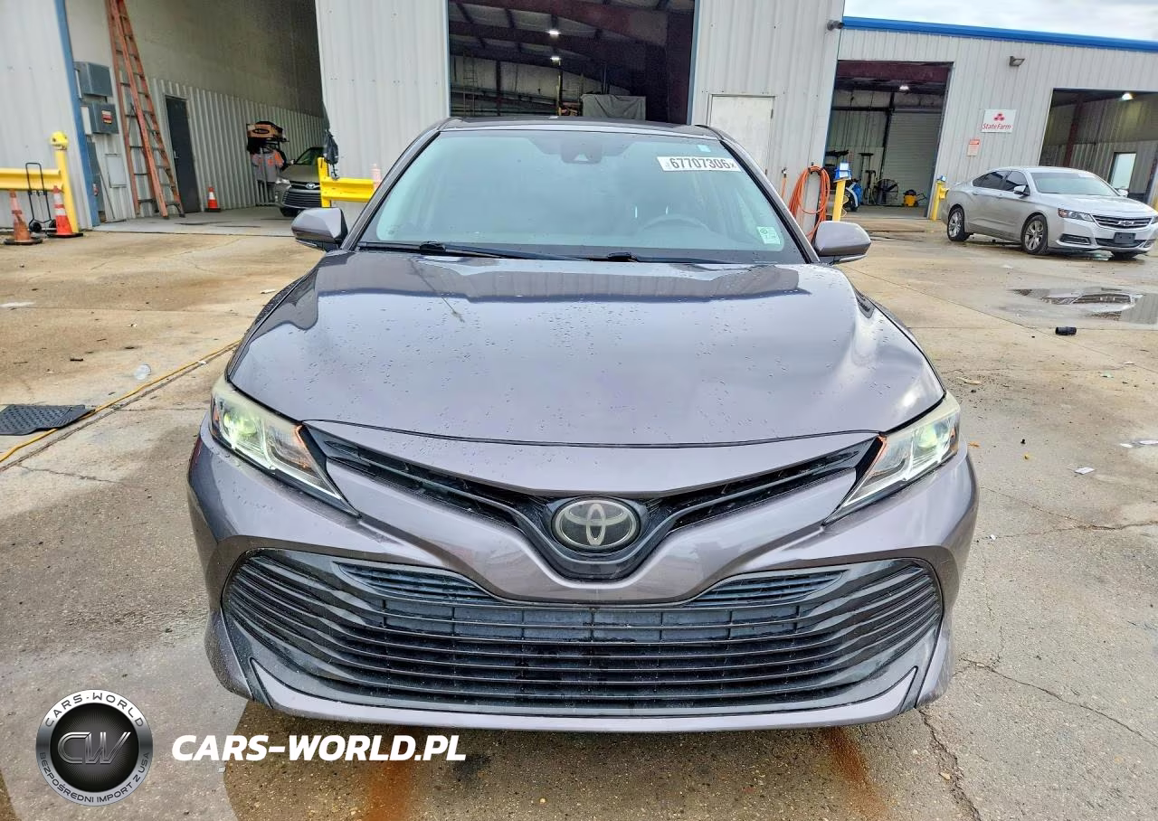 2019 Toyota Camry Le VIN:4T1B11HK2KU752145 - 5