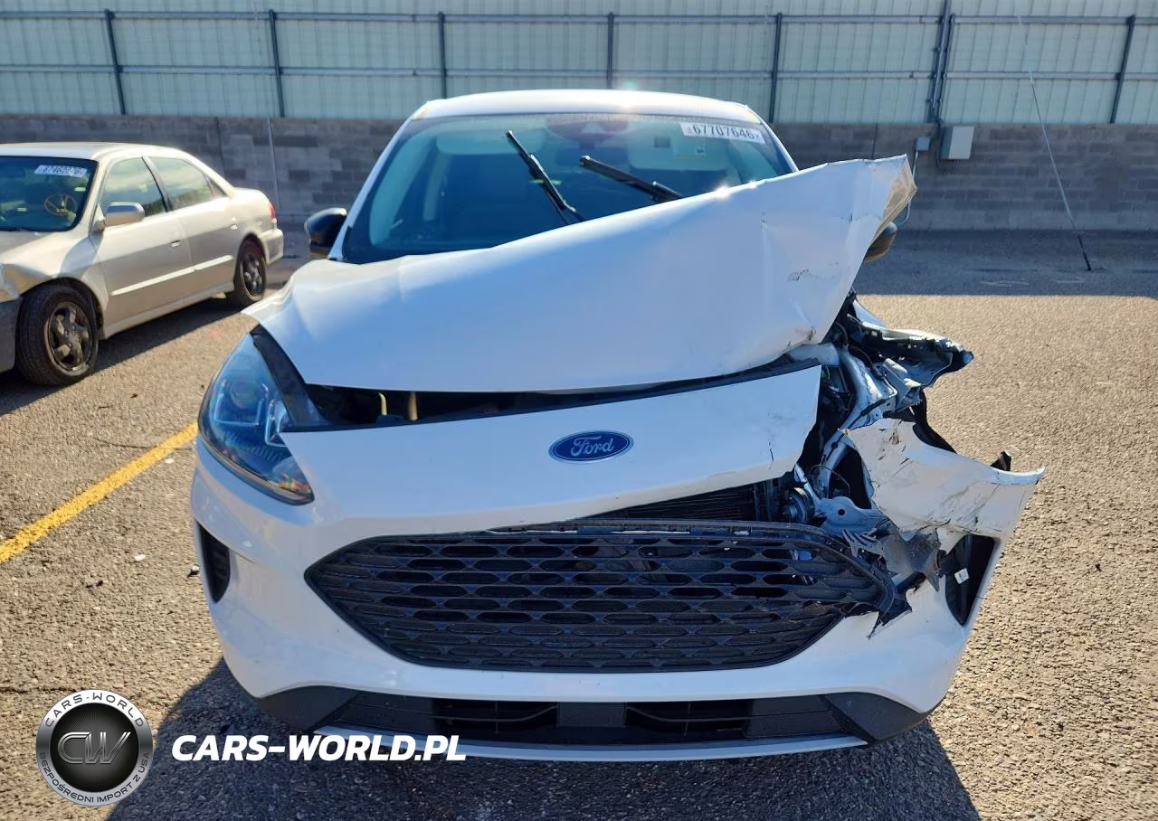 2022 Ford Escape S VIN:1FMCU0F6XNUB41330 - 5