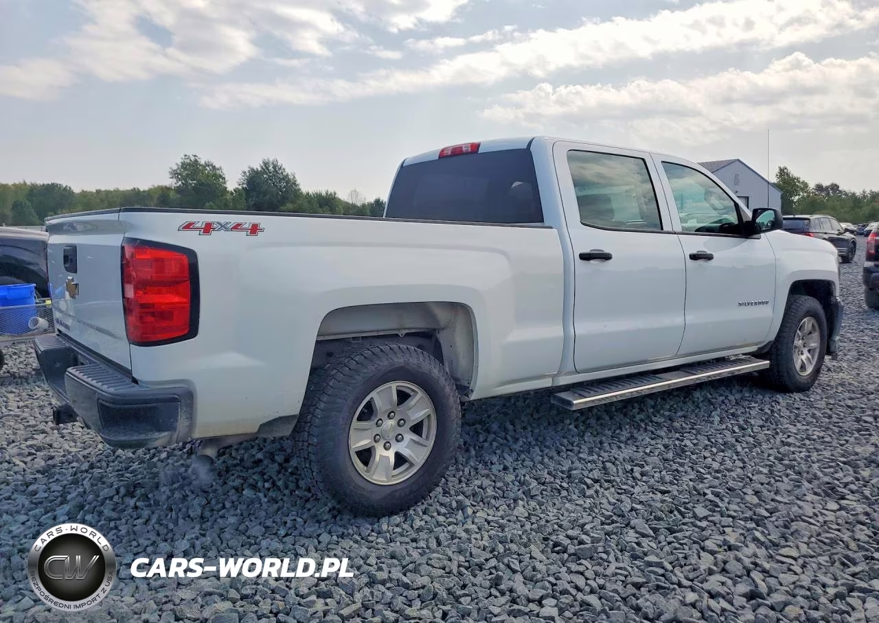 2017 Chevrolet Silverado K1500 VIN:1GCUKNEC2HF188296 - 3
