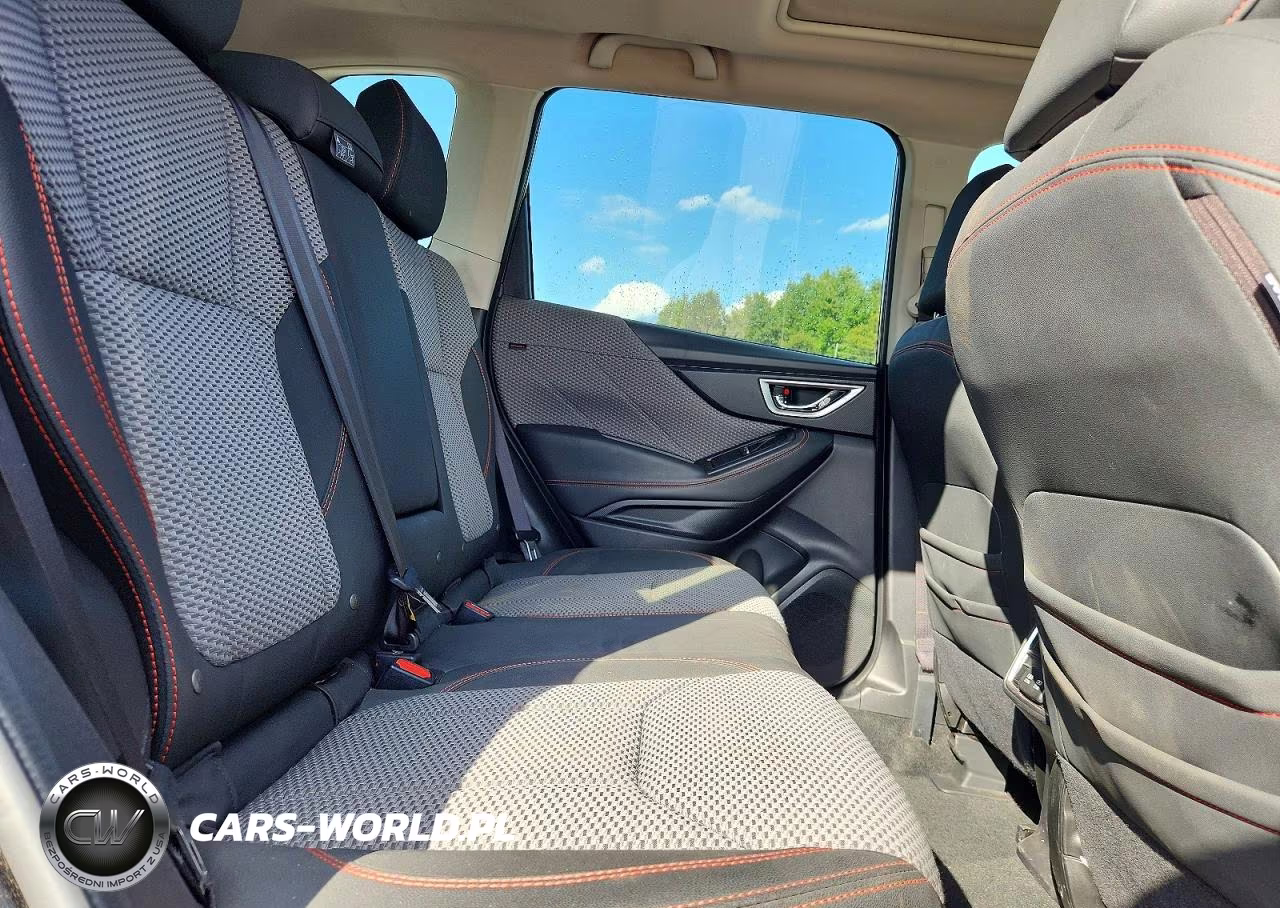 2020 Subaru Forester Sport VIN:JF2SKAMC7LH417118 - 11