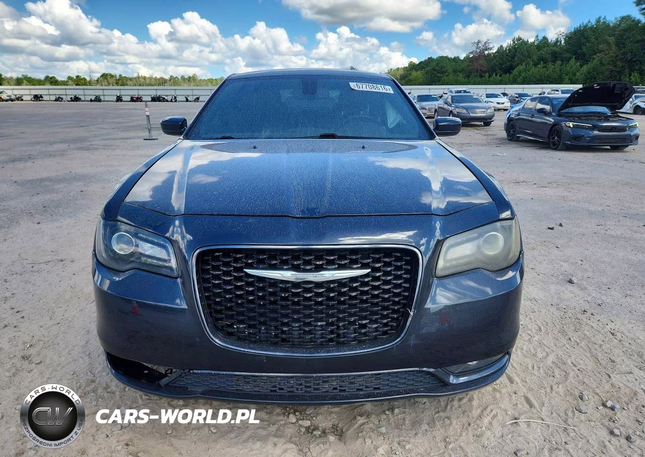 2019 Chrysler 300 S VIN:2C3CCABG3KH515503 - 5