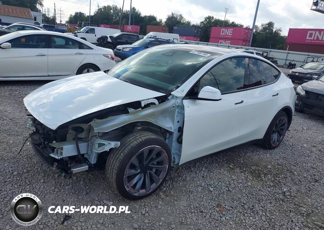 2026 Tesla Model Y VIN:7SAYGDEE8TF601787 - 1